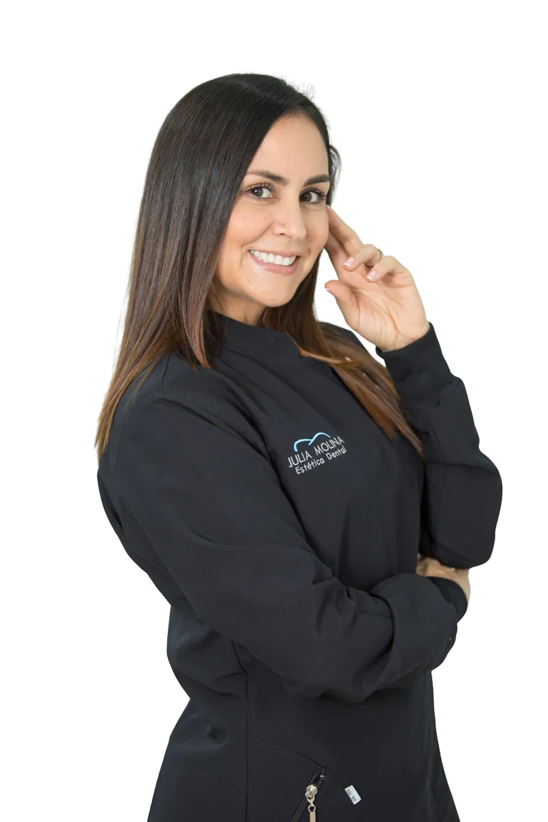 Dr. Julia Molina, cosmetic dentist in Colombia